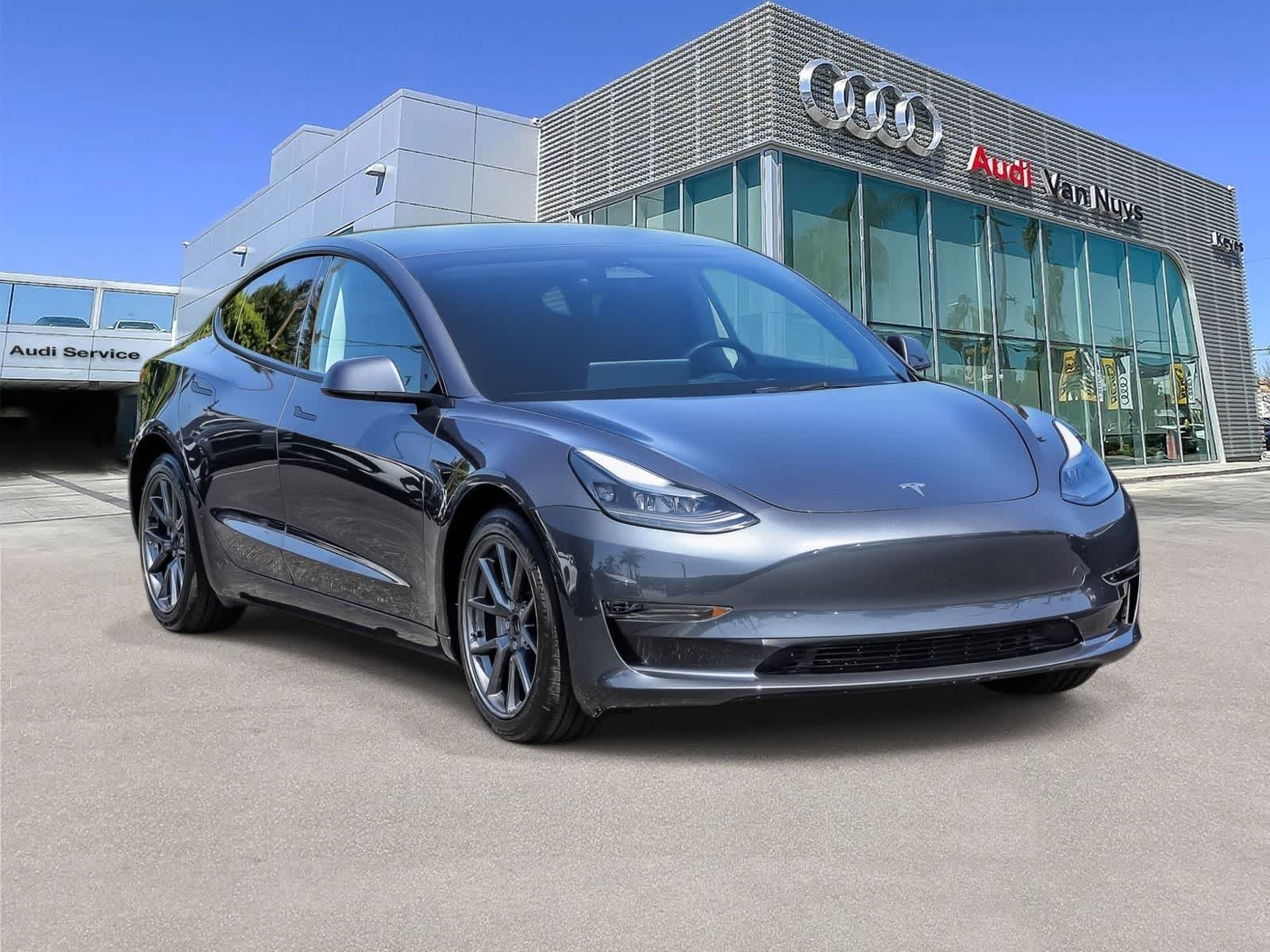 Thumbnail: 2023 Tesla Model 3 - 5