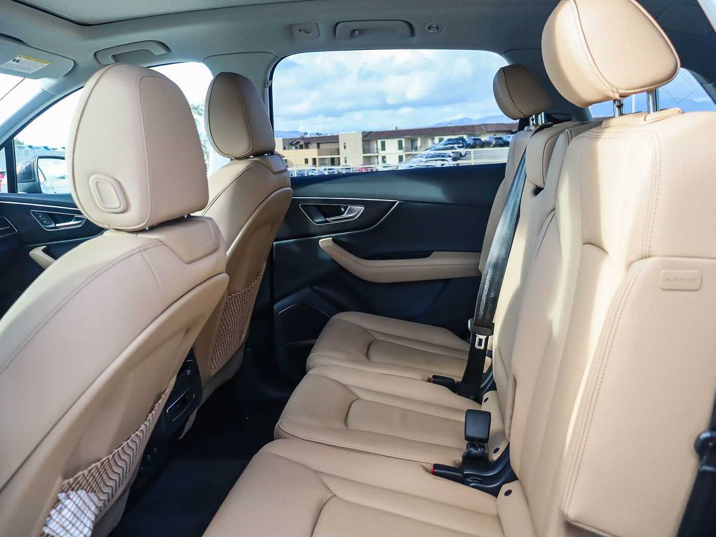 Thumbnail: 2026 Audi Q7 - 18