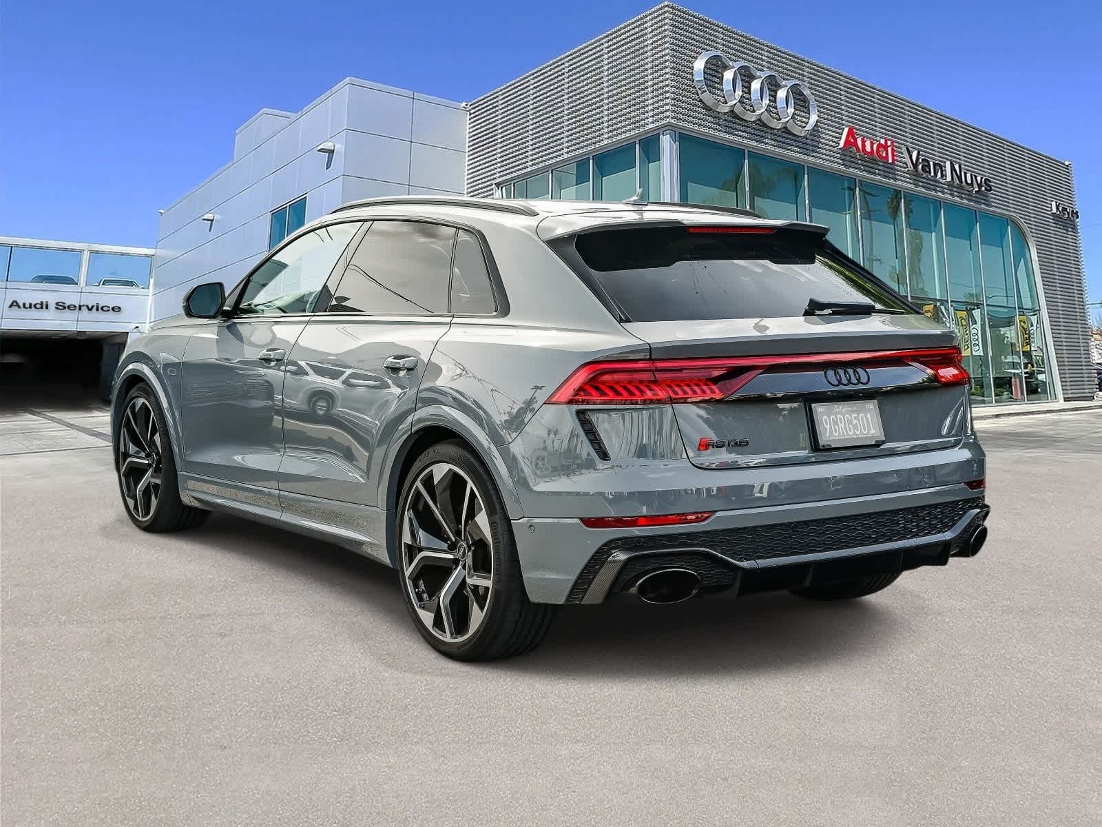 Thumbnail: 2023 Audi RS Q8 - 4
