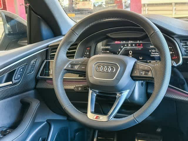 Thumbnail: 2026 Audi SQ8 - 14