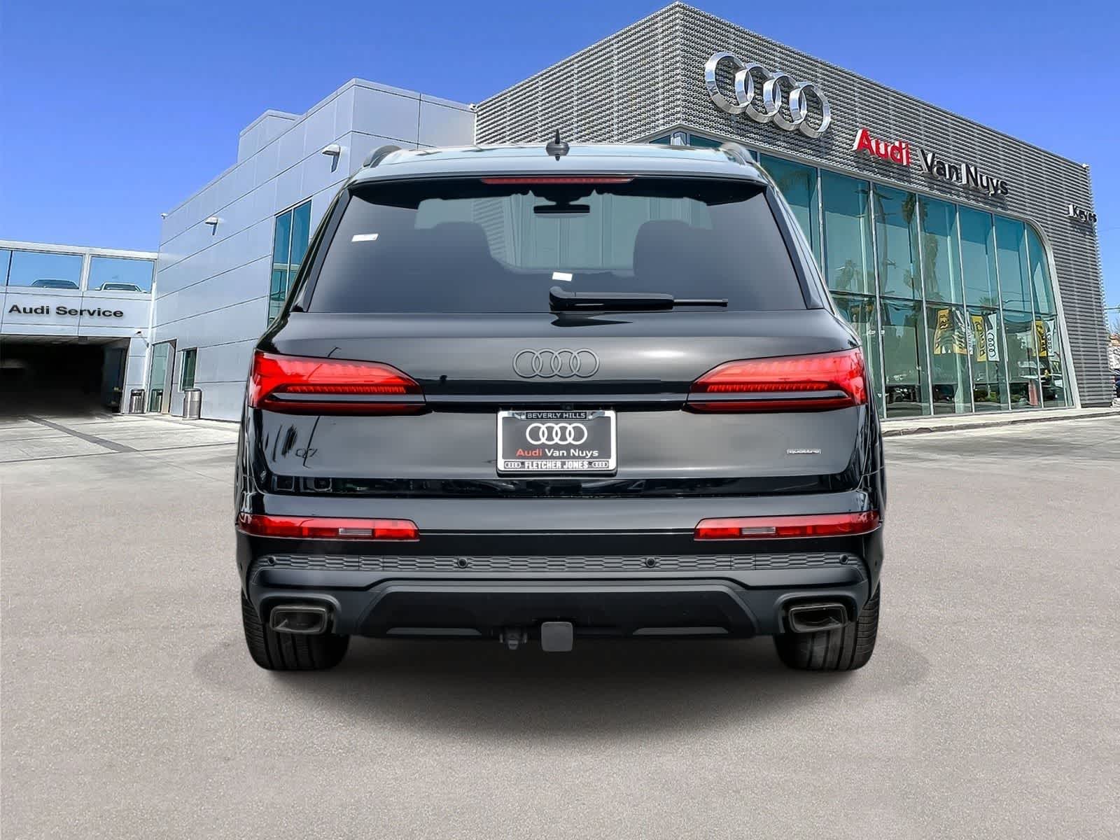 Thumbnail: 2026 Audi Q7 - 3