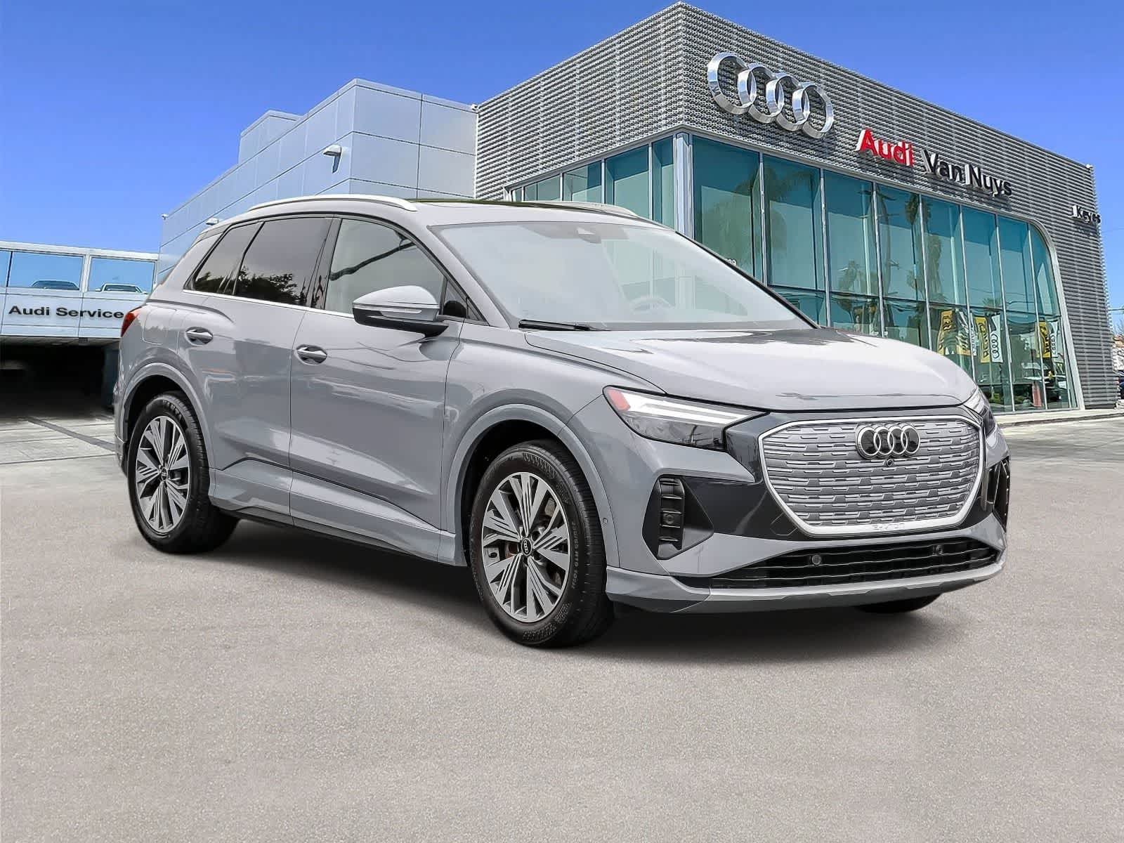 Thumbnail: 2023 Audi Q4 e-tron - 5