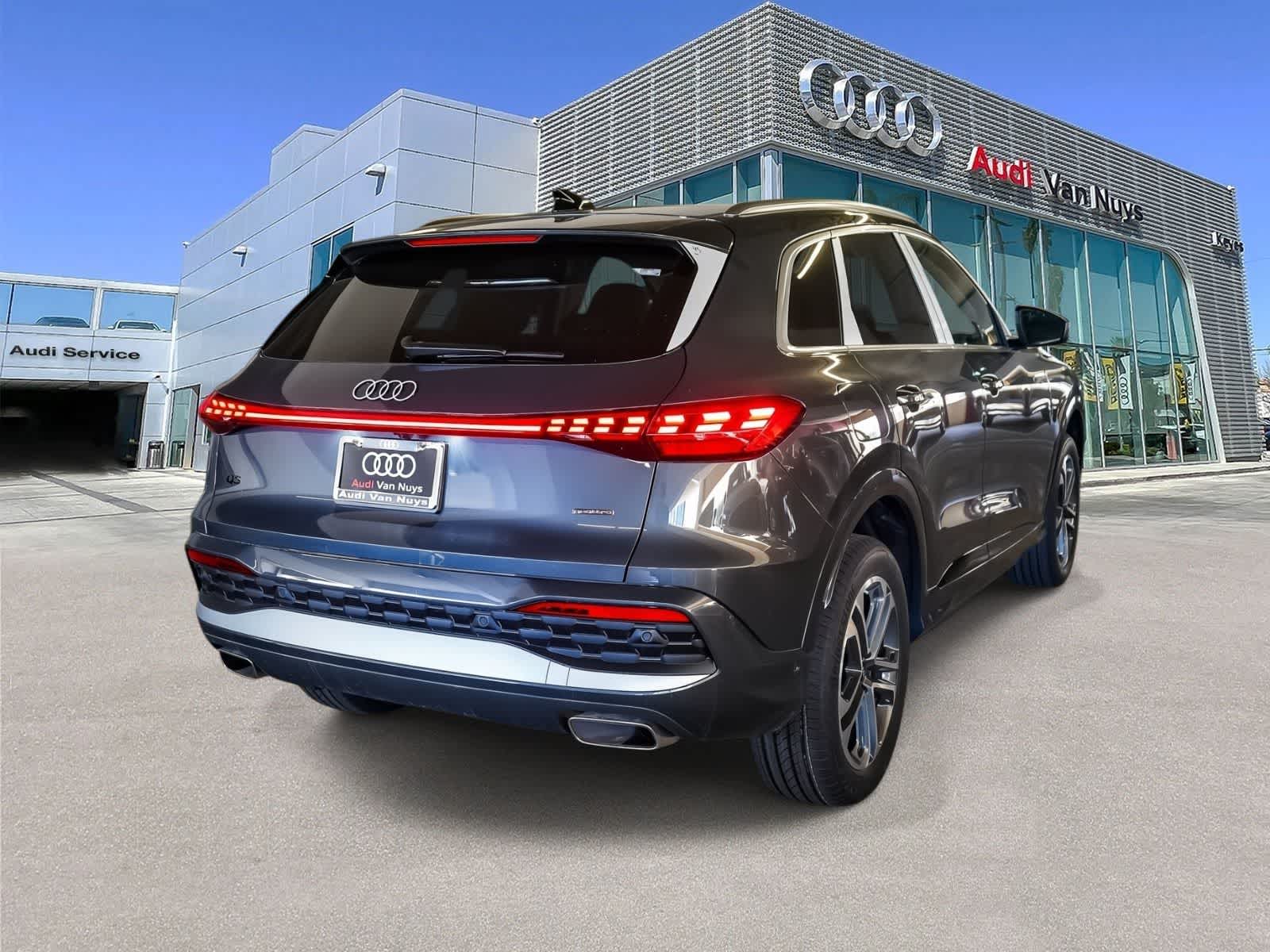 Thumbnail: 2026 Audi Q5 - 4