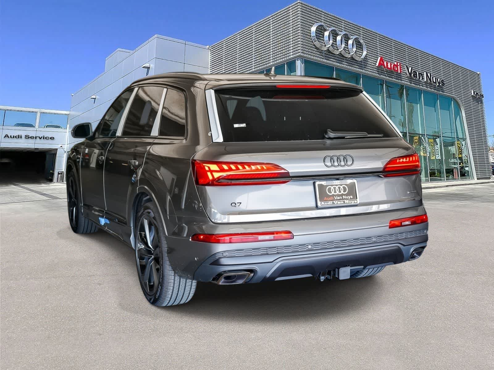 Thumbnail: 2026 Audi Q7 - 6