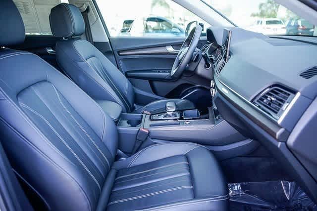 Thumbnail: 2023 Audi Q5 - 16