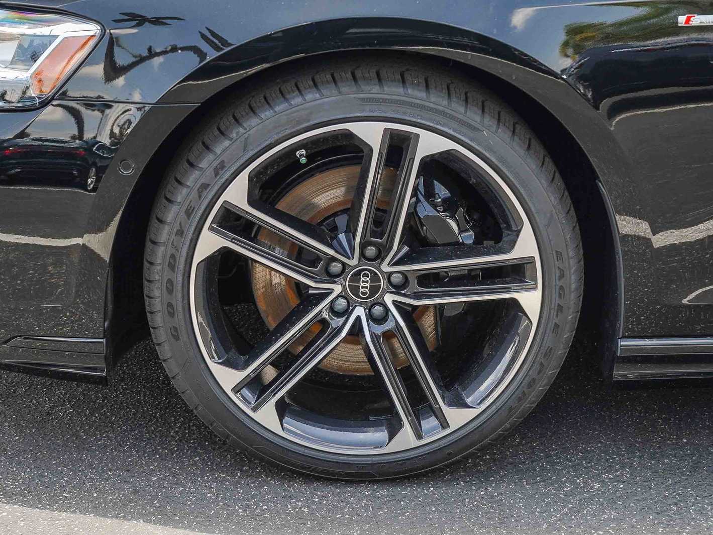 Thumbnail: 2026 Audi A8 - 10