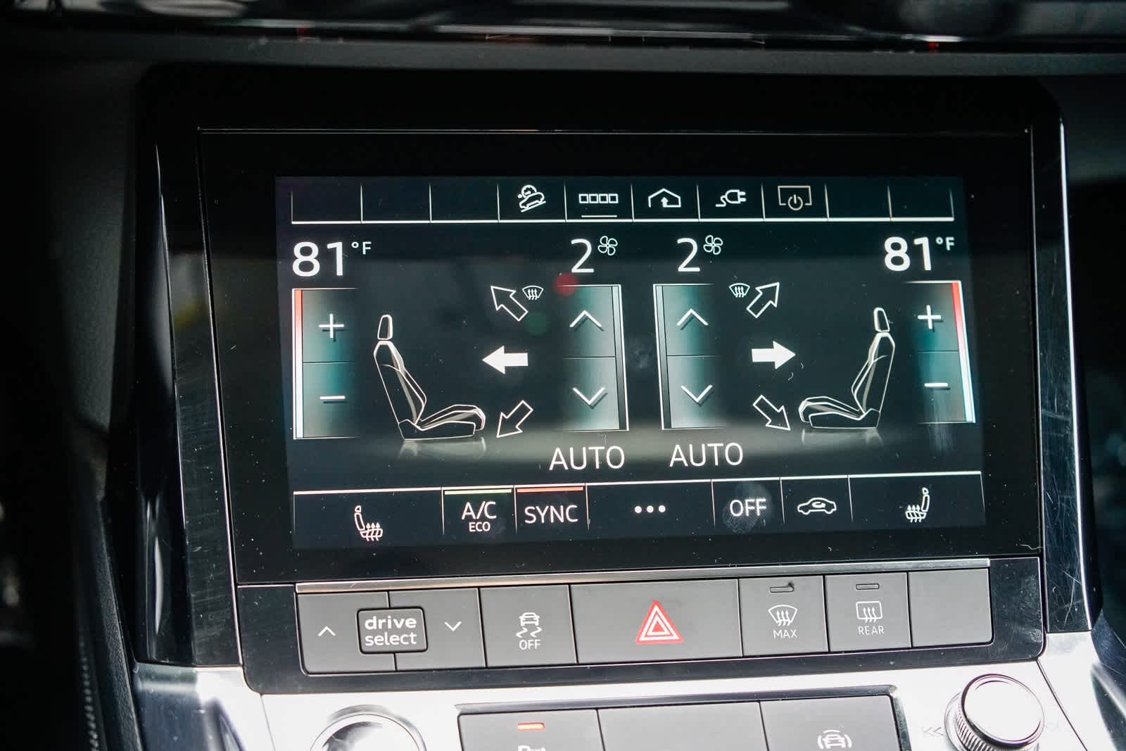 Thumbnail: 2023 Audi e-tron - 23