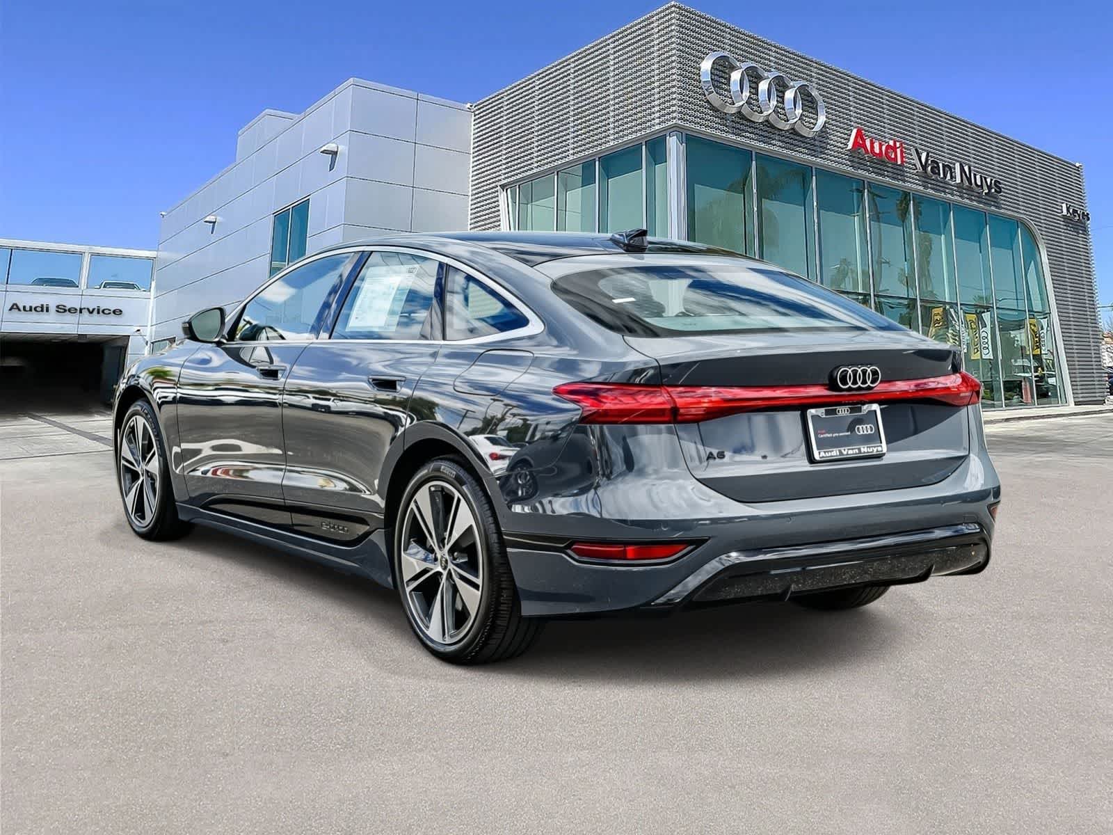 Thumbnail: 2025 Audi e-tron - 2