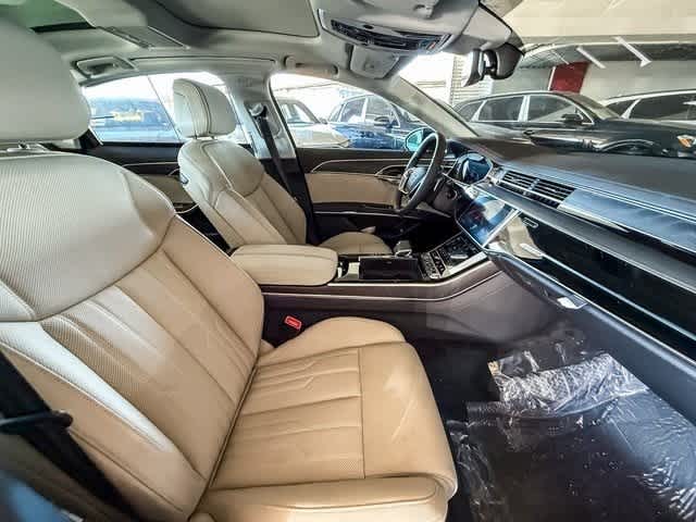 Thumbnail: 2025 Audi A8 - 17