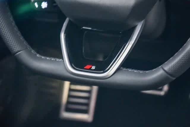 Thumbnail: 2025 Audi SQ6 e-tron - 23