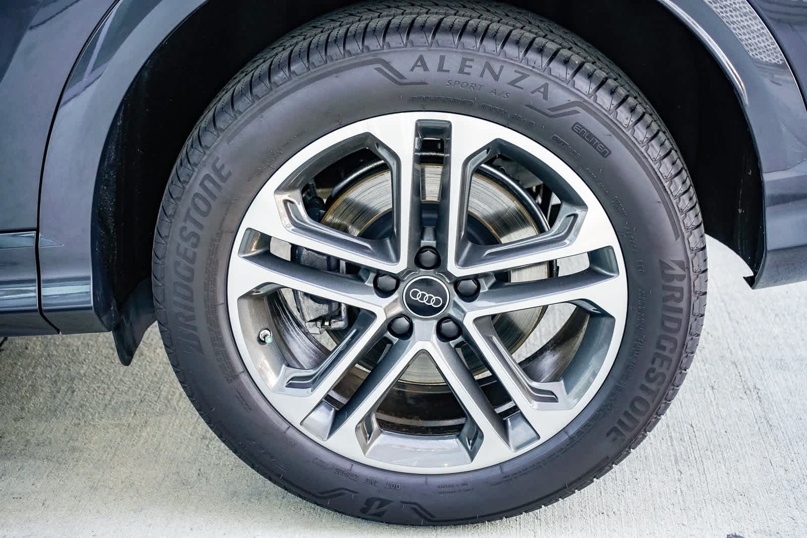 Thumbnail: 2025 Audi Q5 - 10