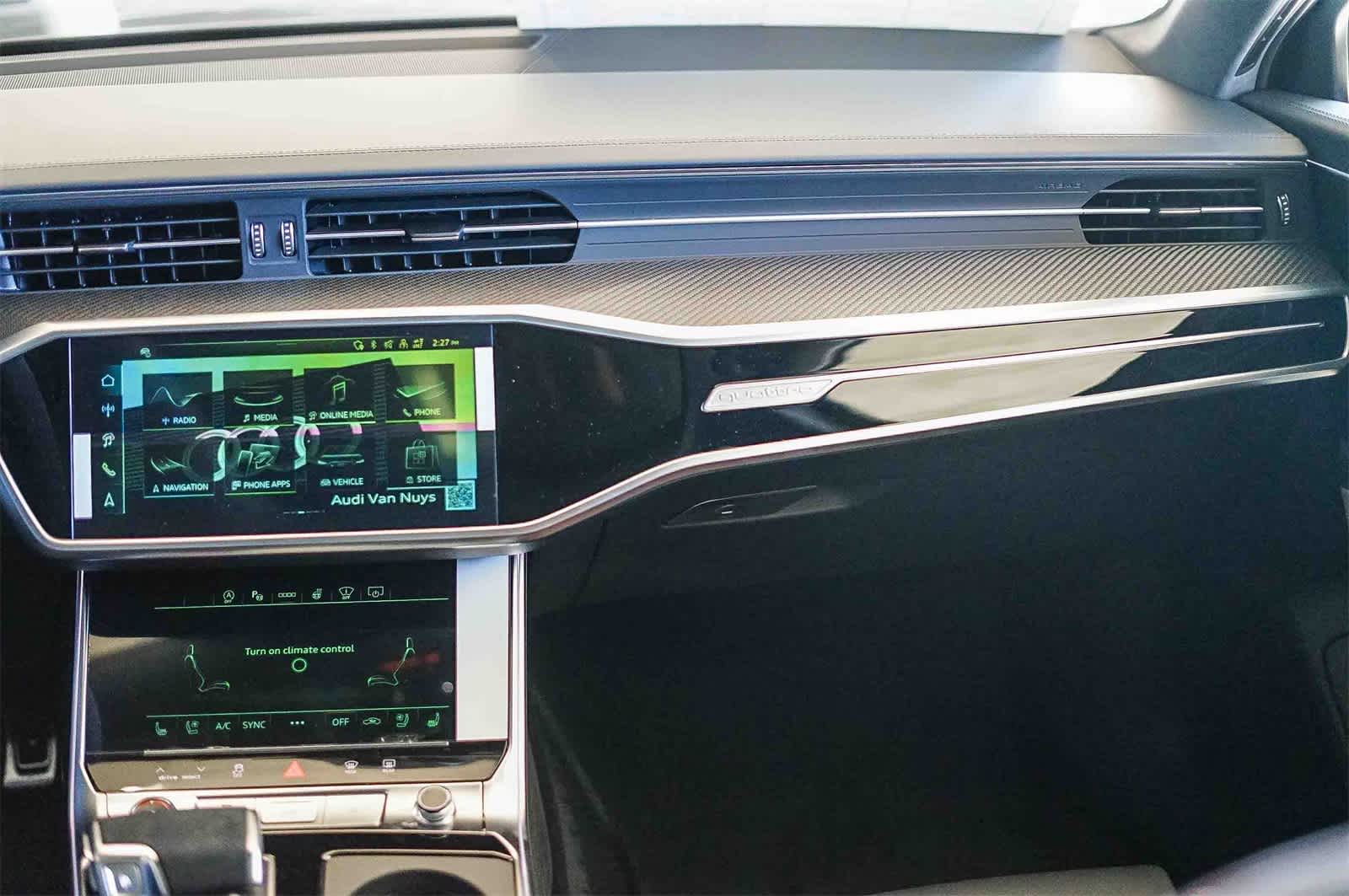 Thumbnail: 2026 Audi RS 6 - 13