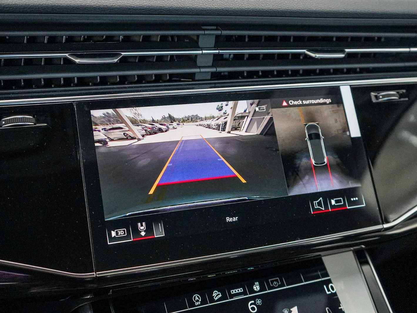 Thumbnail: 2026 Audi Q7 - 25