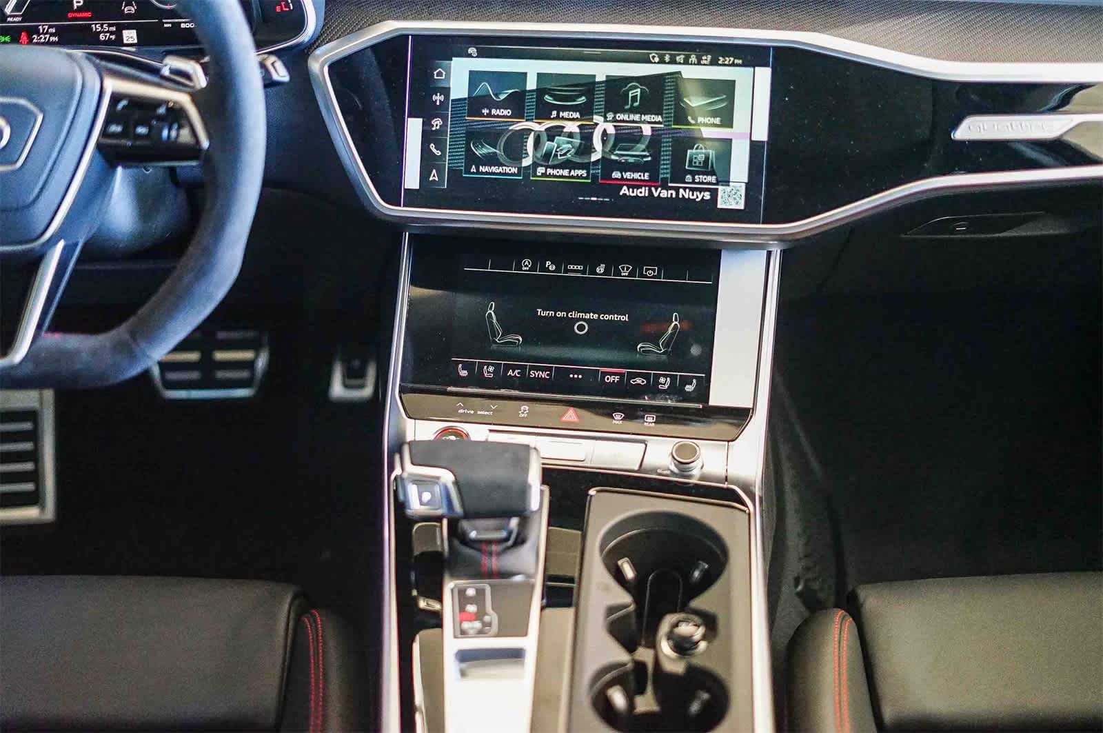 Thumbnail: 2026 Audi RS 6 - 14