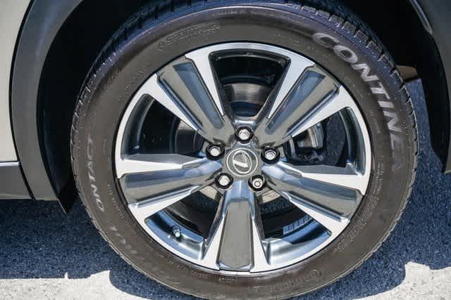 Thumbnail: 2020 Lexus UX - 10