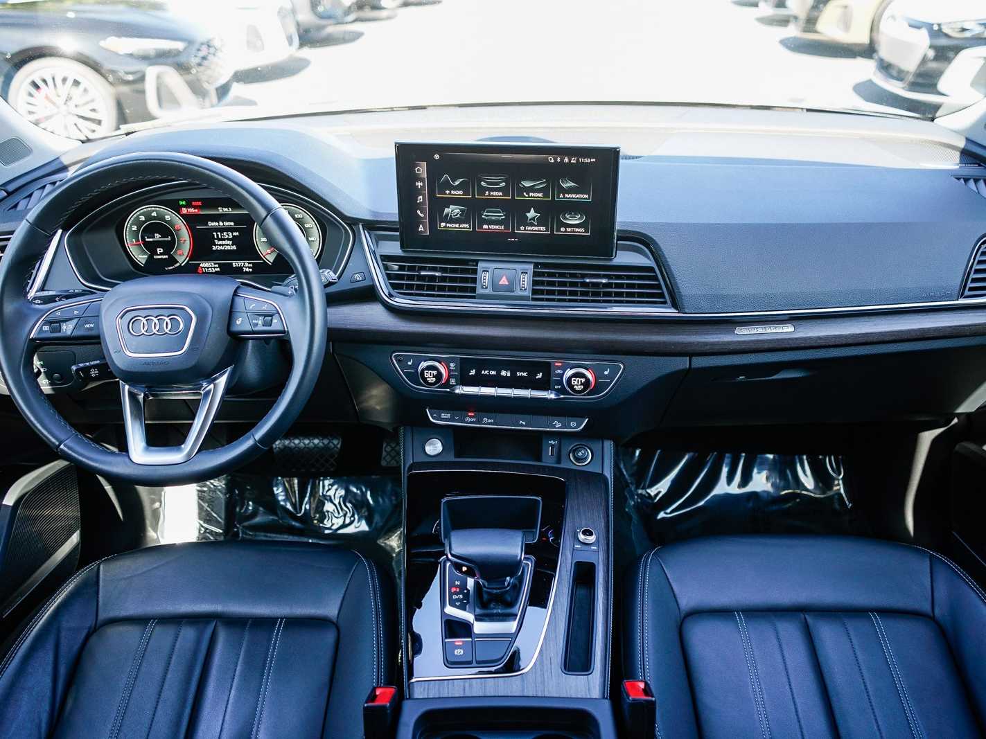 Thumbnail: 2023 Audi Q5 - 12