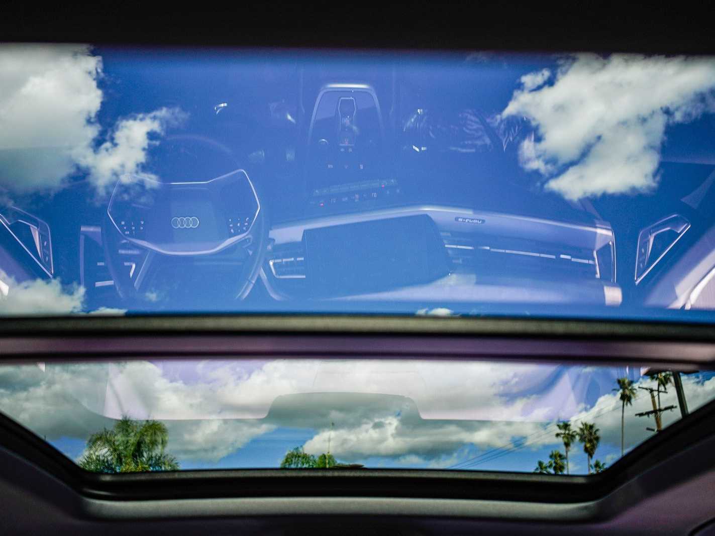 Thumbnail: 2023 Audi Q4 e-tron - 11