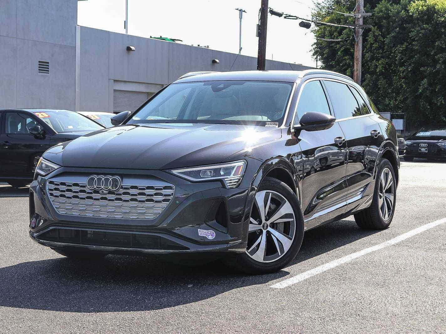 2024 Audi Q8 e-tron Premium Plus -
                  Sherman Oaks, CA