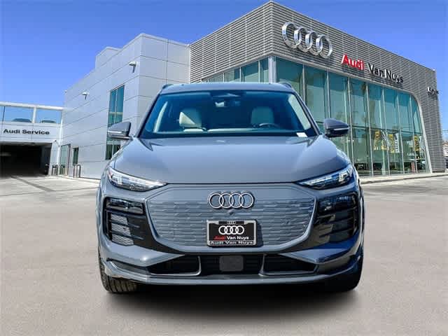 Thumbnail: 2025 Audi Q6 e-tron - 6