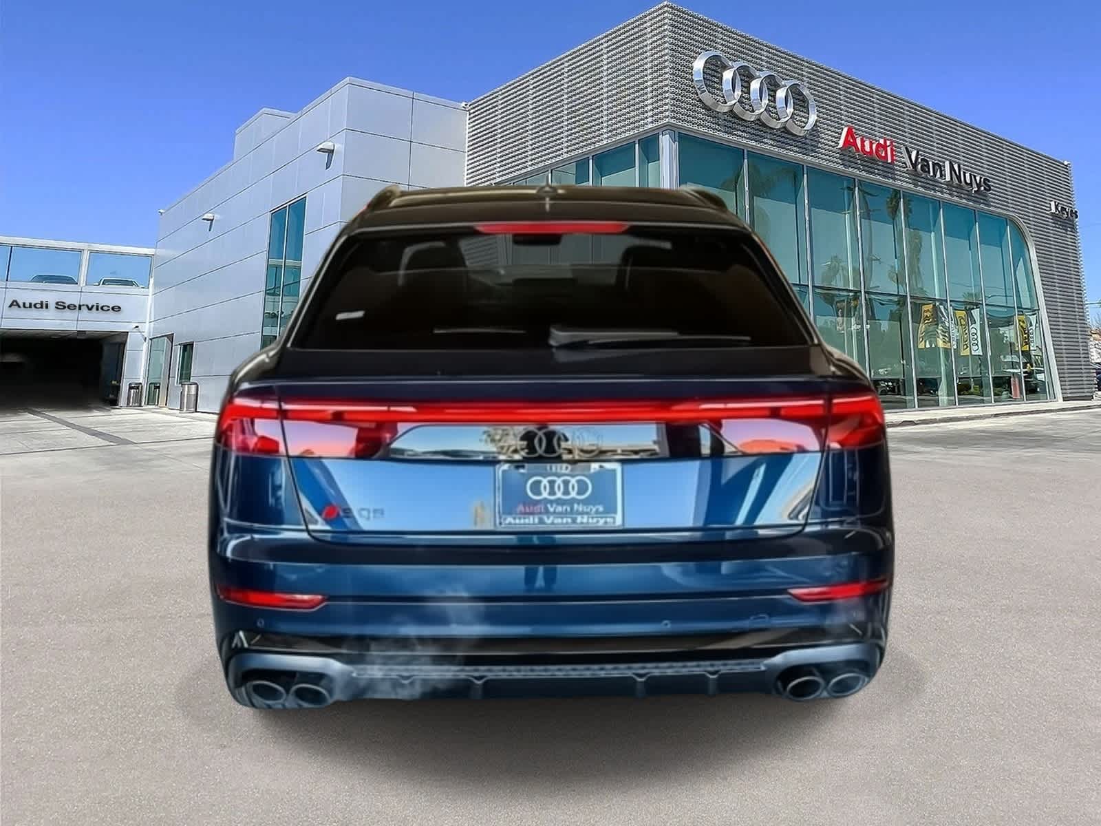 Thumbnail: 2026 Audi SQ8 - 5