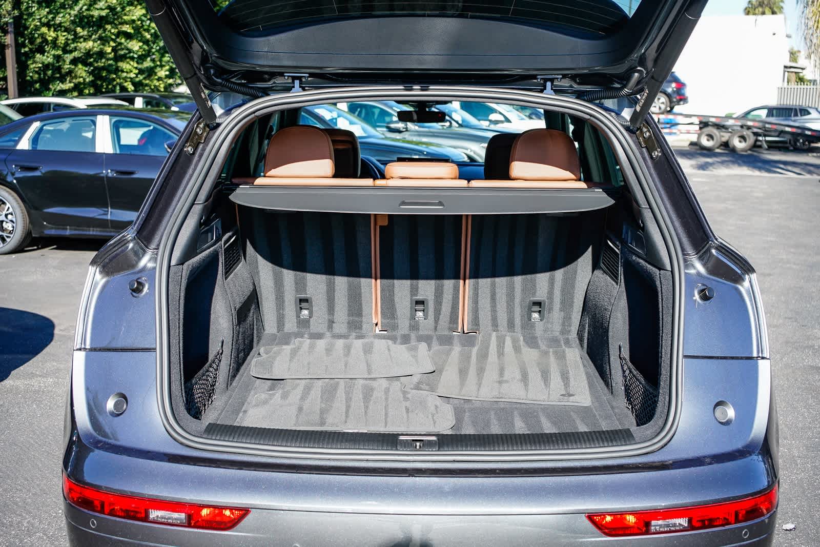 Thumbnail: 2023 Audi Q5 - 27