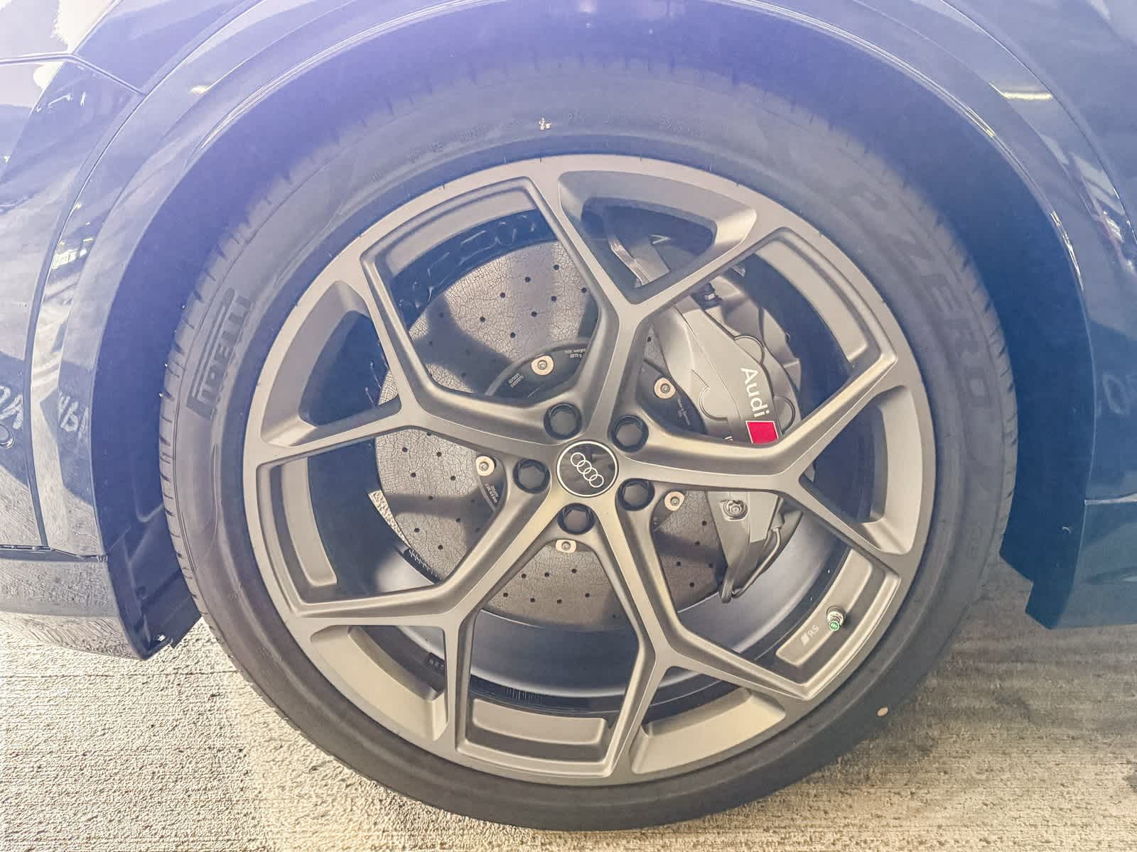 Thumbnail: 2026 Audi RS Q8 - 9