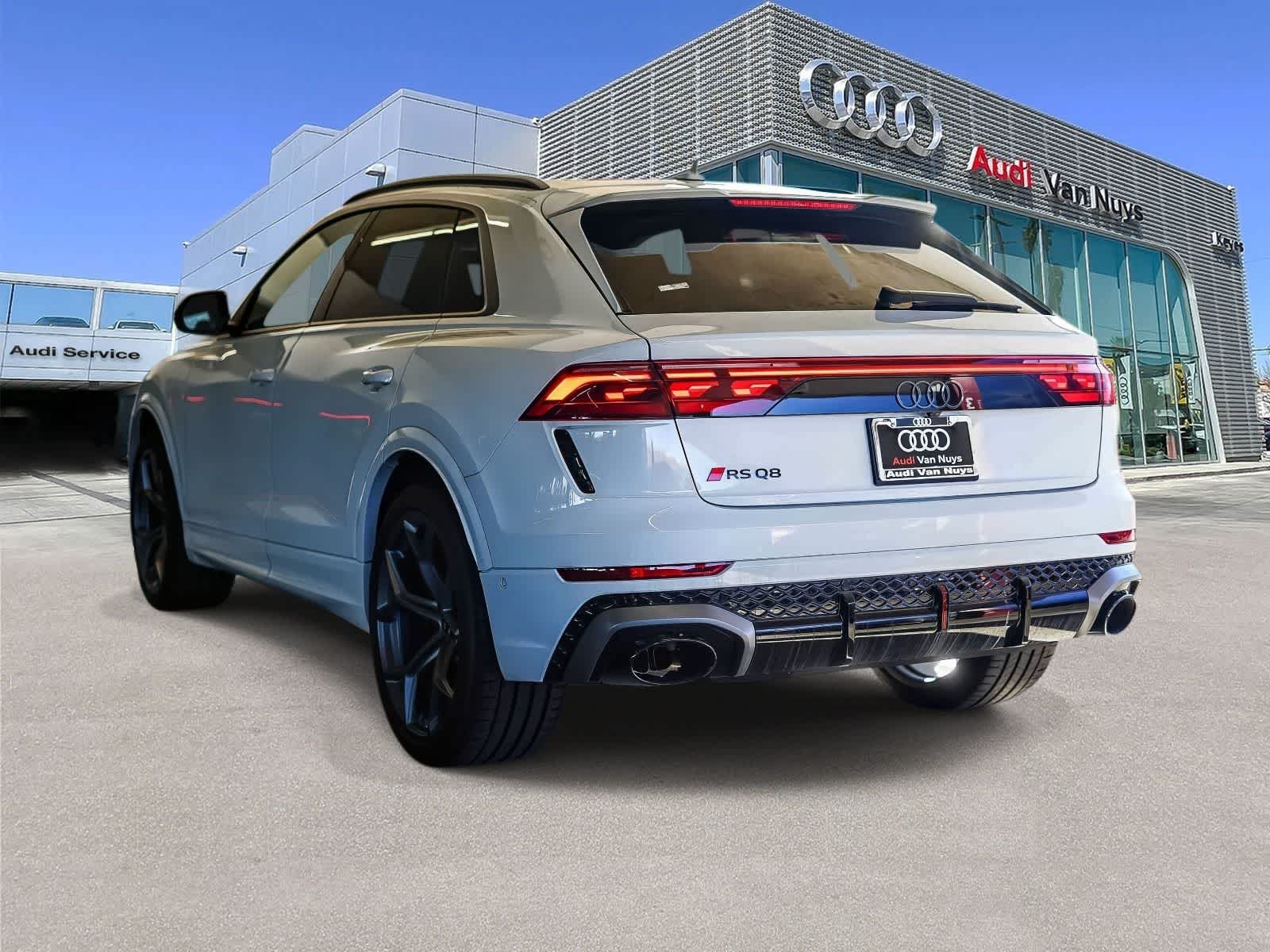 Thumbnail: 2025 Audi RS Q8 - 2