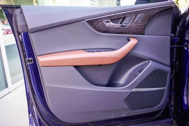 Thumbnail: 2022 Audi Q8 - 19