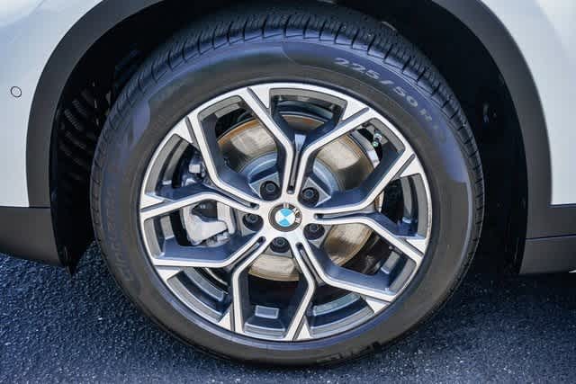 Thumbnail: 2022 BMW X1 - 10