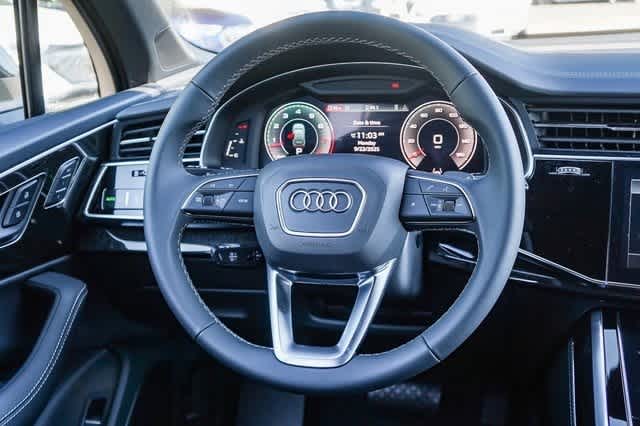 Thumbnail: 2025 Audi Q7 - 15