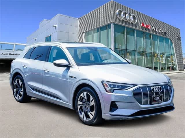 Thumbnail: 2022 Audi e-tron - 5