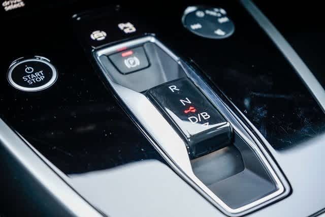 Thumbnail: 2023 Audi Q4 e-tron - 20