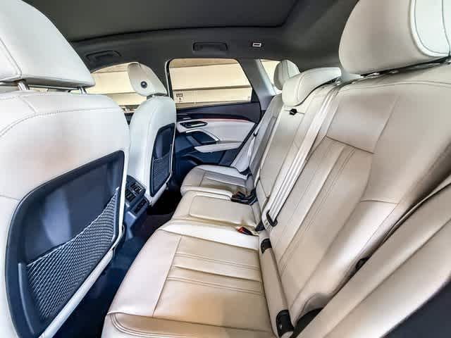 Thumbnail: 2025 Audi Q5 - 18