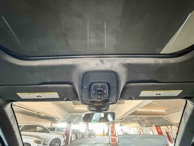 Thumbnail: 2026 Audi RS 6 - 16