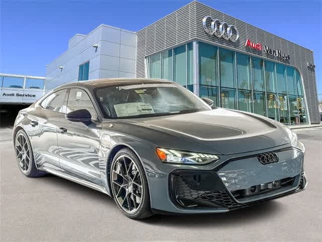 Thumbnail: 2025 Audi RS e-tron GT - 2