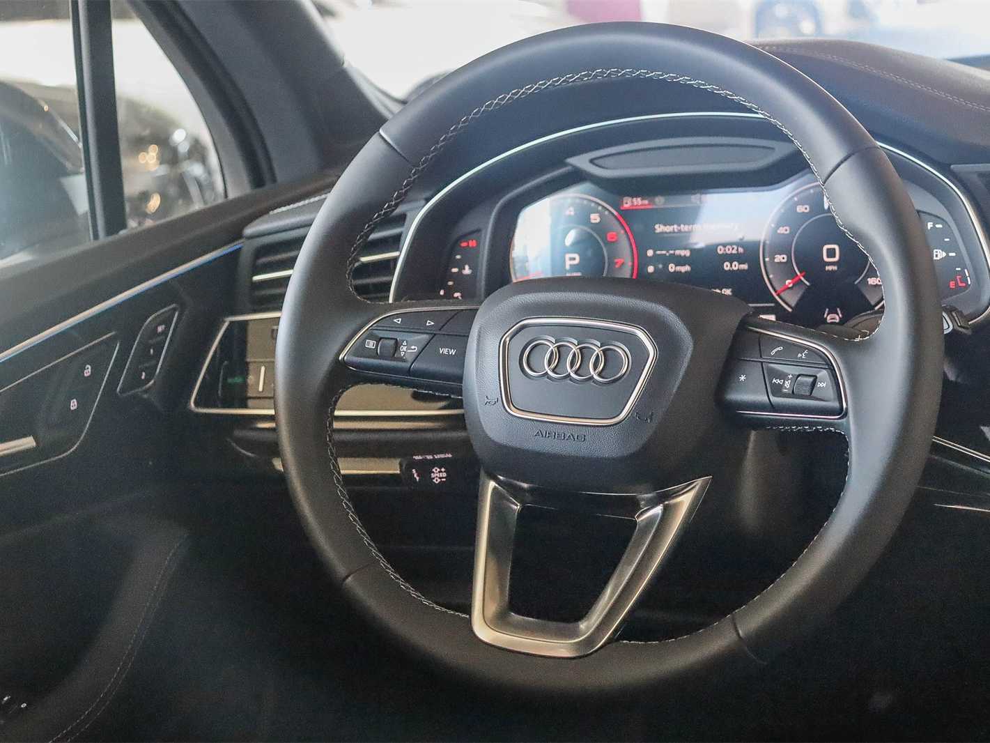 Thumbnail: 2026 Audi Q7 - 15