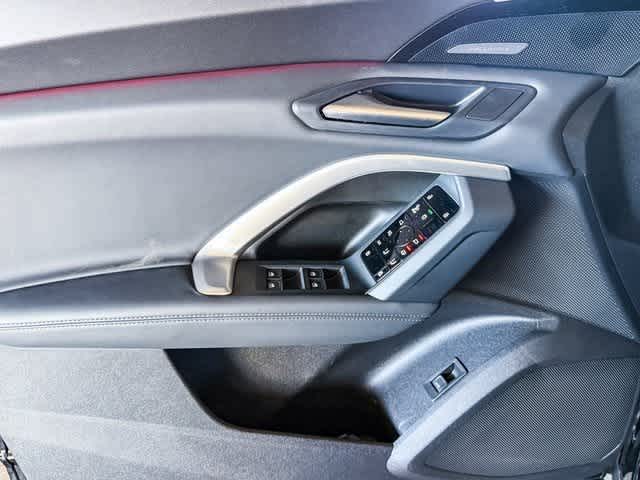 Thumbnail: 2025 Audi Q5 - 22