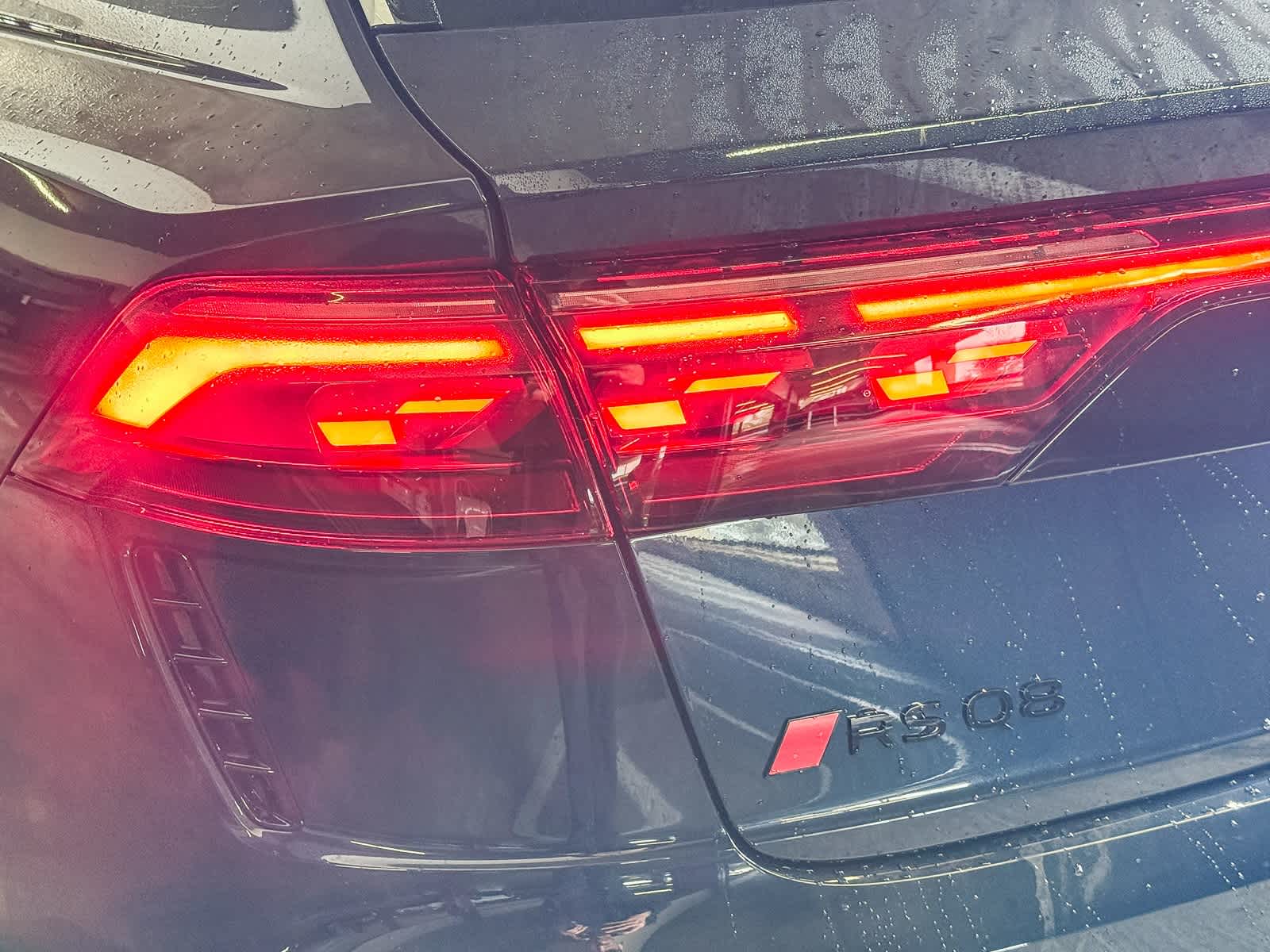 Thumbnail: 2026 Audi RS Q8 - 7