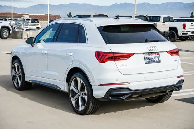 Thumbnail: 2020 Audi Q3 - 2