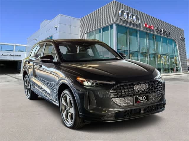 Thumbnail: 2025 Audi Q5 - 3