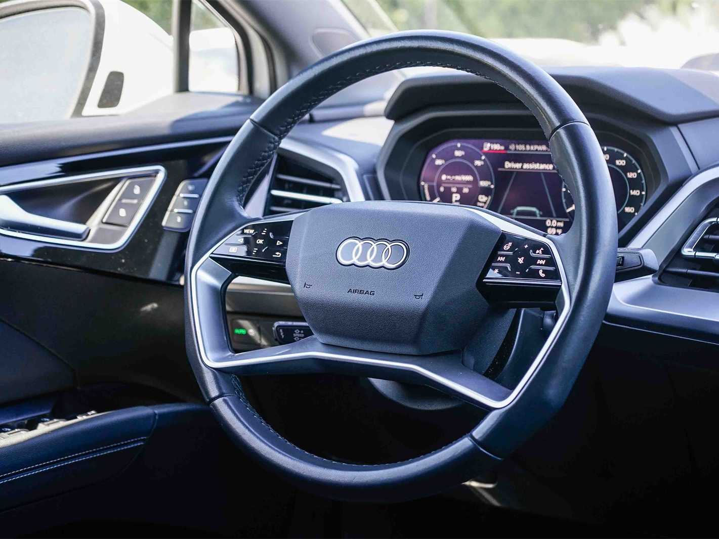 Thumbnail: 2024 Audi Q4 e-tron - 15