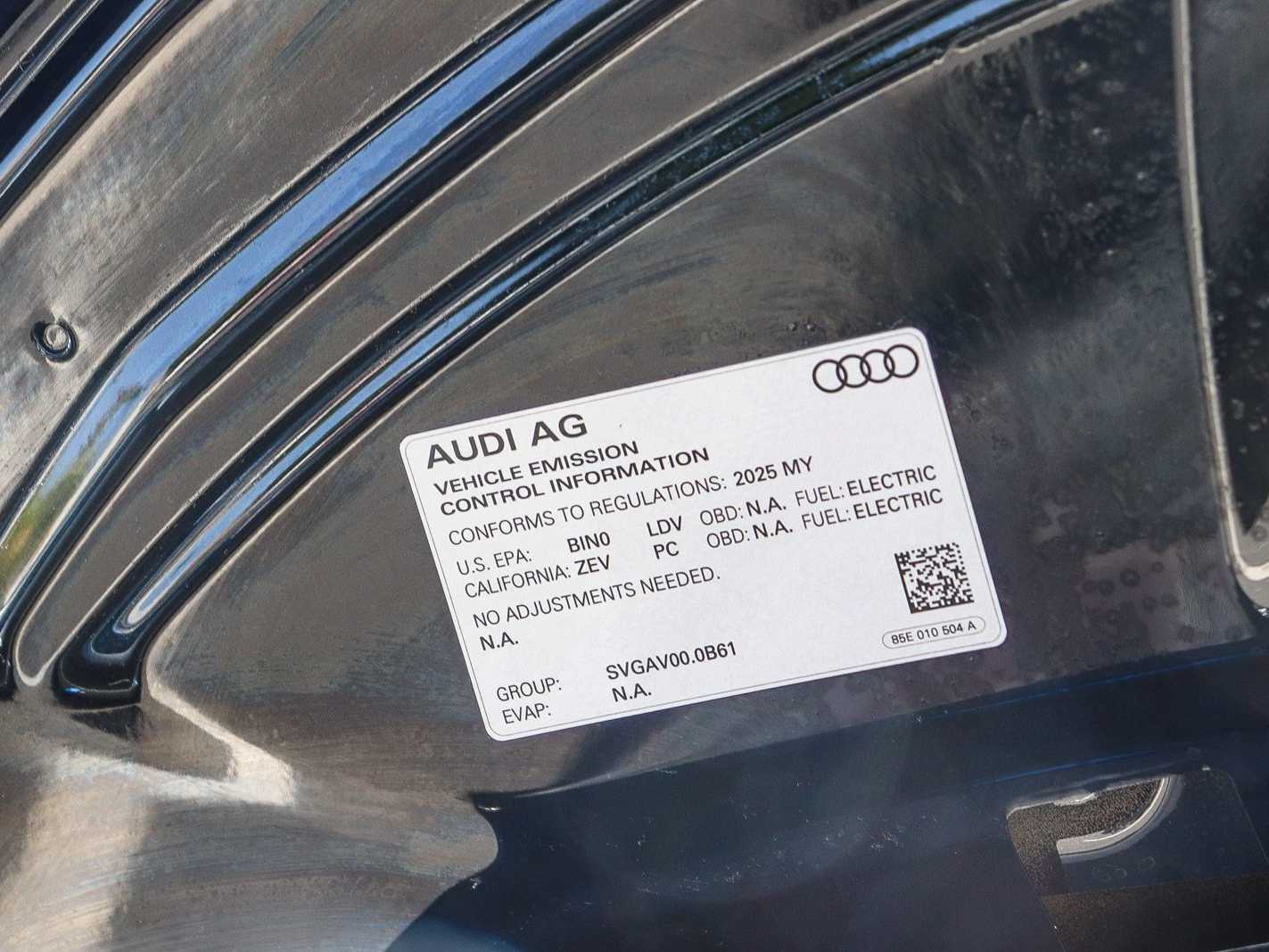 Thumbnail: 2025 Audi e-tron - 27