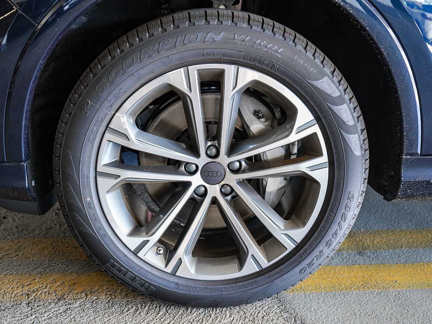 Thumbnail: 2026 Audi Q7 - 9