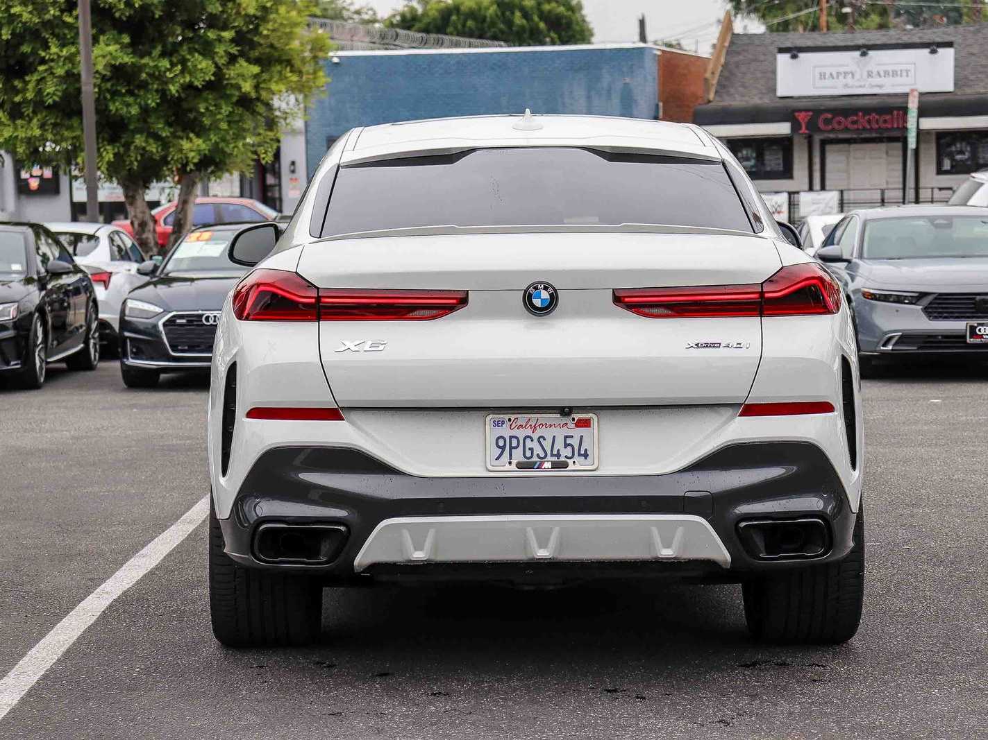 Thumbnail: 2022 BMW X6 - 2