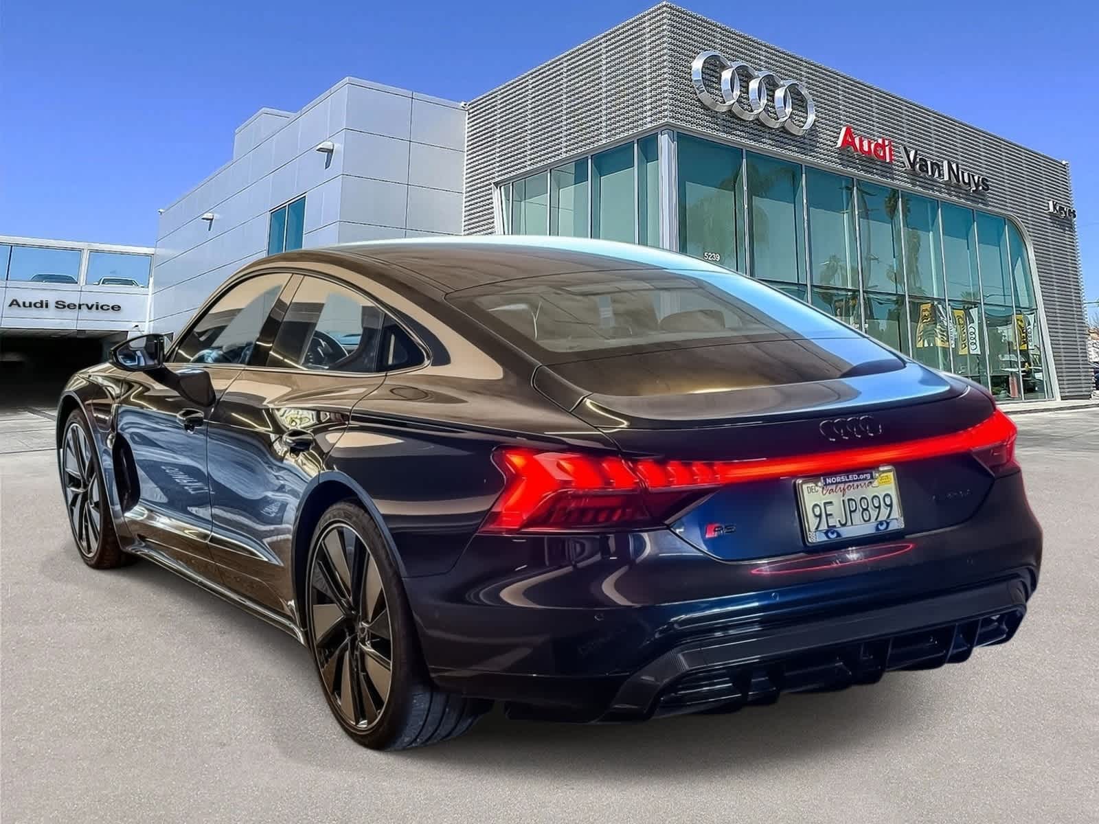 Thumbnail: 2023 Audi RS e-tron GT - 6