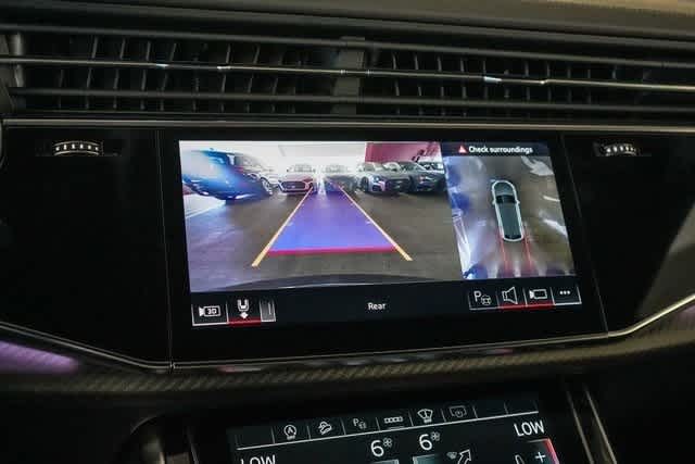 Thumbnail: 2025 Audi RS Q8 - 37