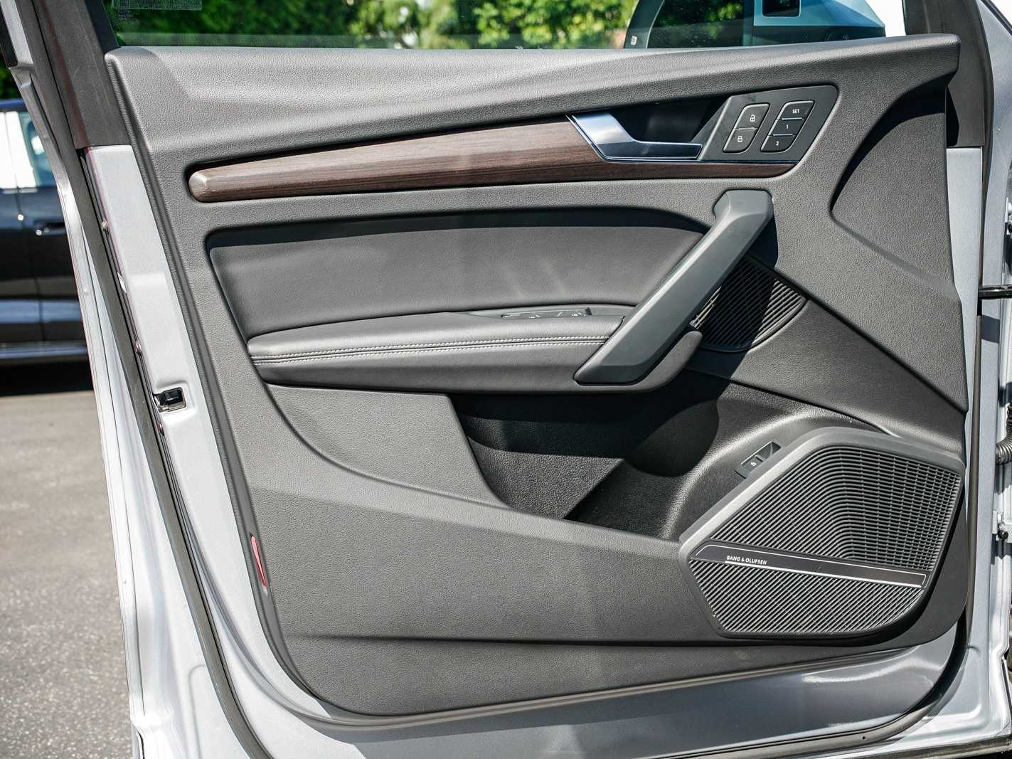 Thumbnail: 2023 Audi Q5 - 19