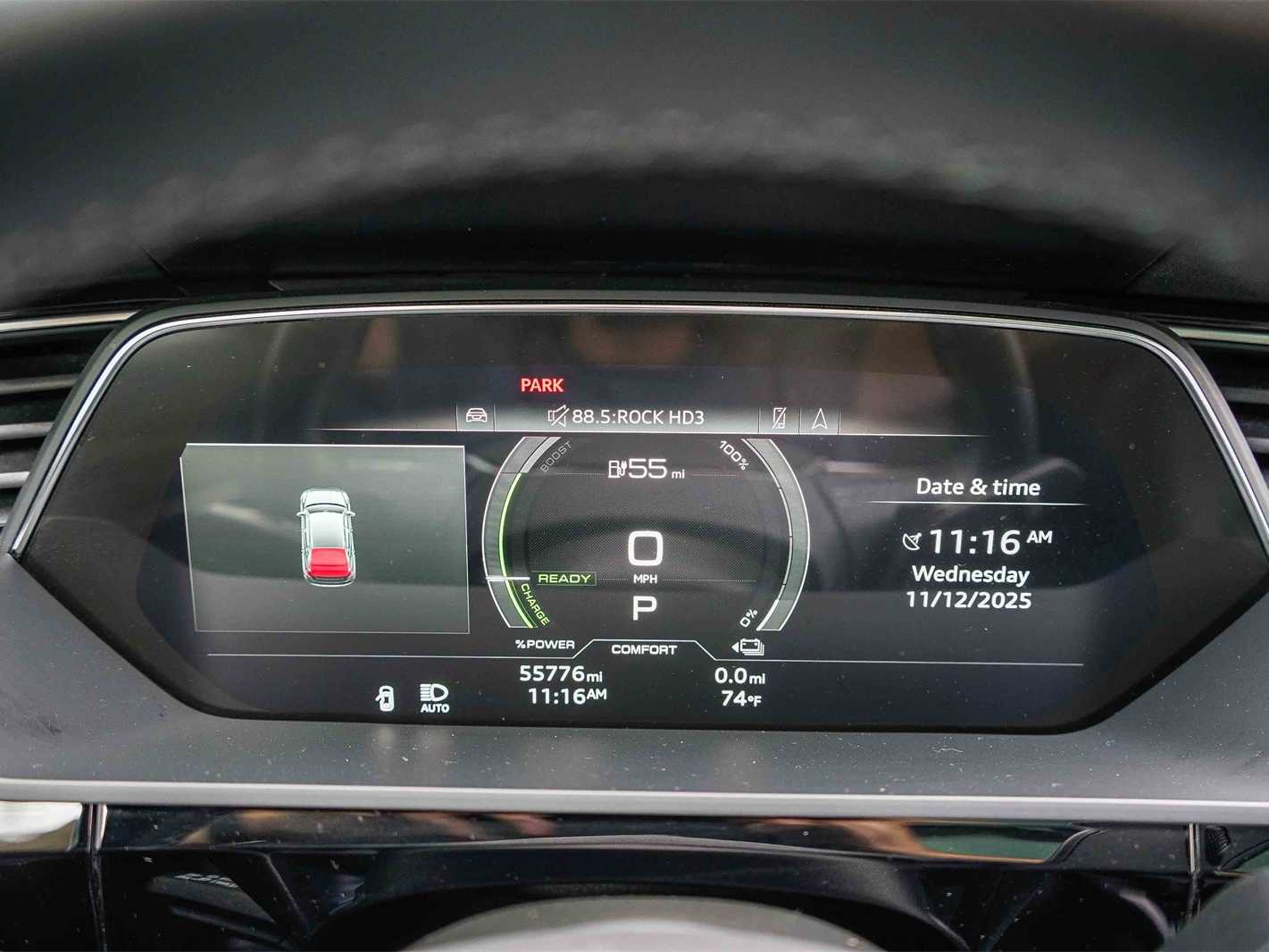 Thumbnail: 2024 Audi Q8 e-tron - 25