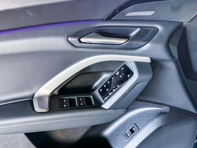 Thumbnail: 2025 Audi Q5 - 22