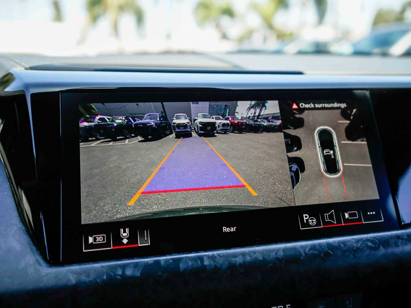 Thumbnail: 2025 Audi RS e-tron GT - 25